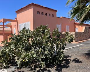 Vista exterior de Casa o xalet en venda en Puerto del Rosario amb Terrassa