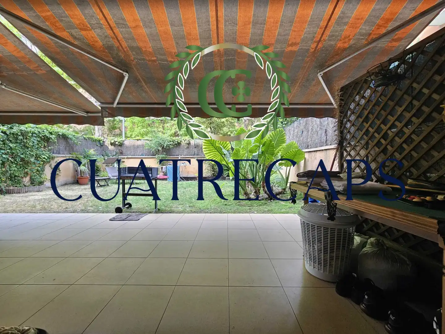 Piso en venta en Carrer de Monturiol, El Clot