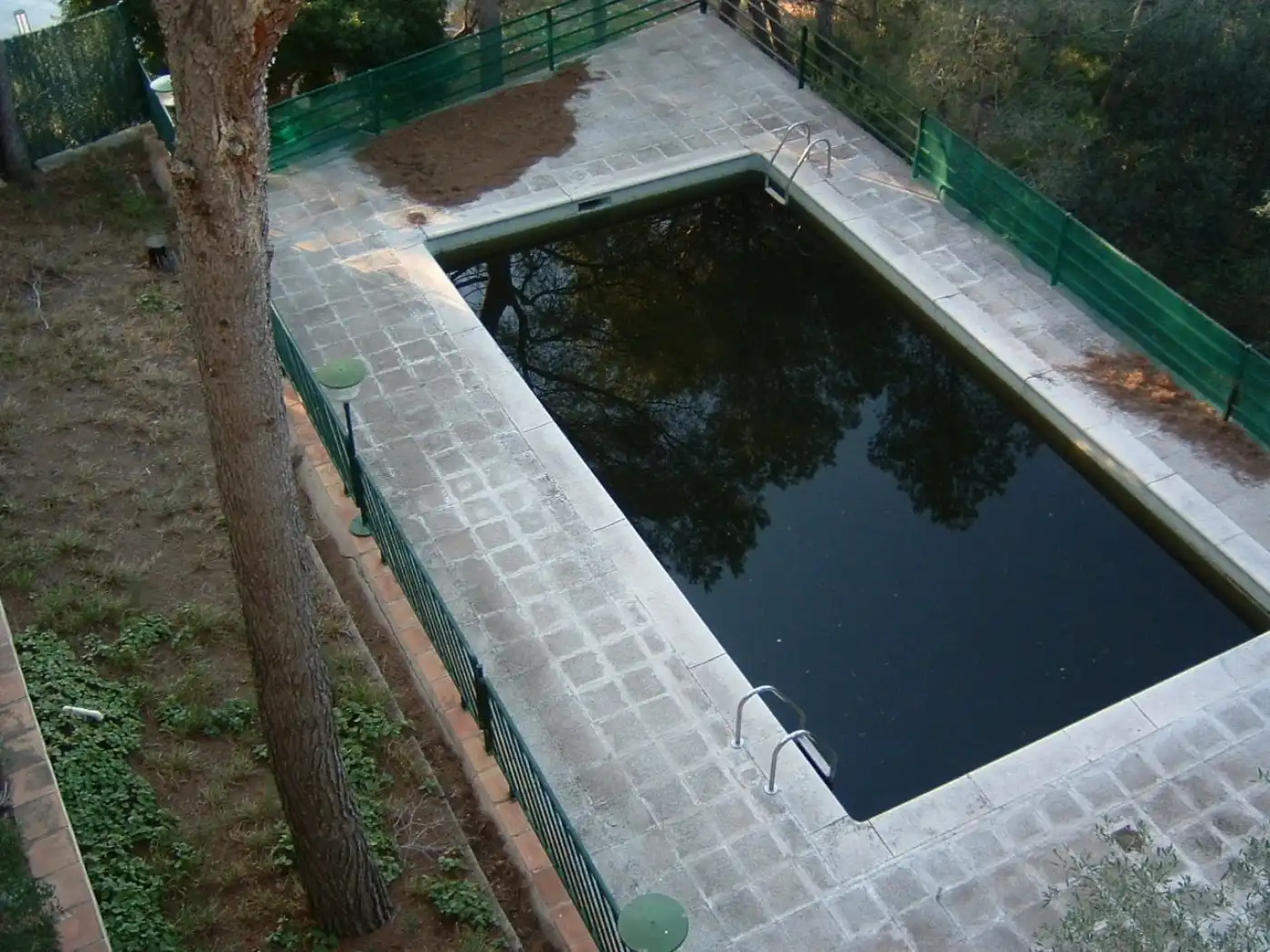 Piscina de Casa o xalet en venda en Urbanitzacions