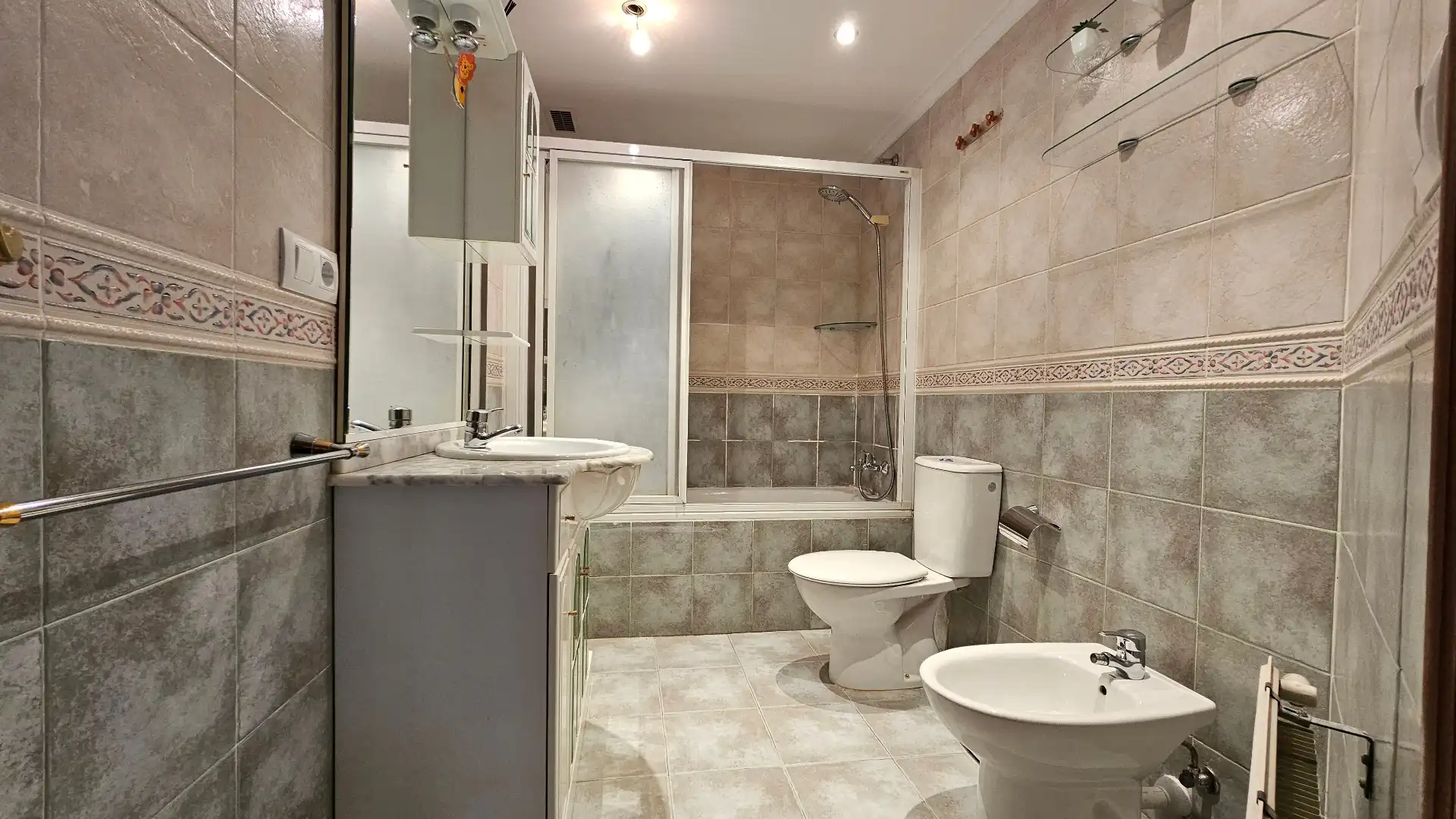 Baño de Casa adosada en venta en Alegría-Dulantzi con Calefacción, Parquet y Terraza