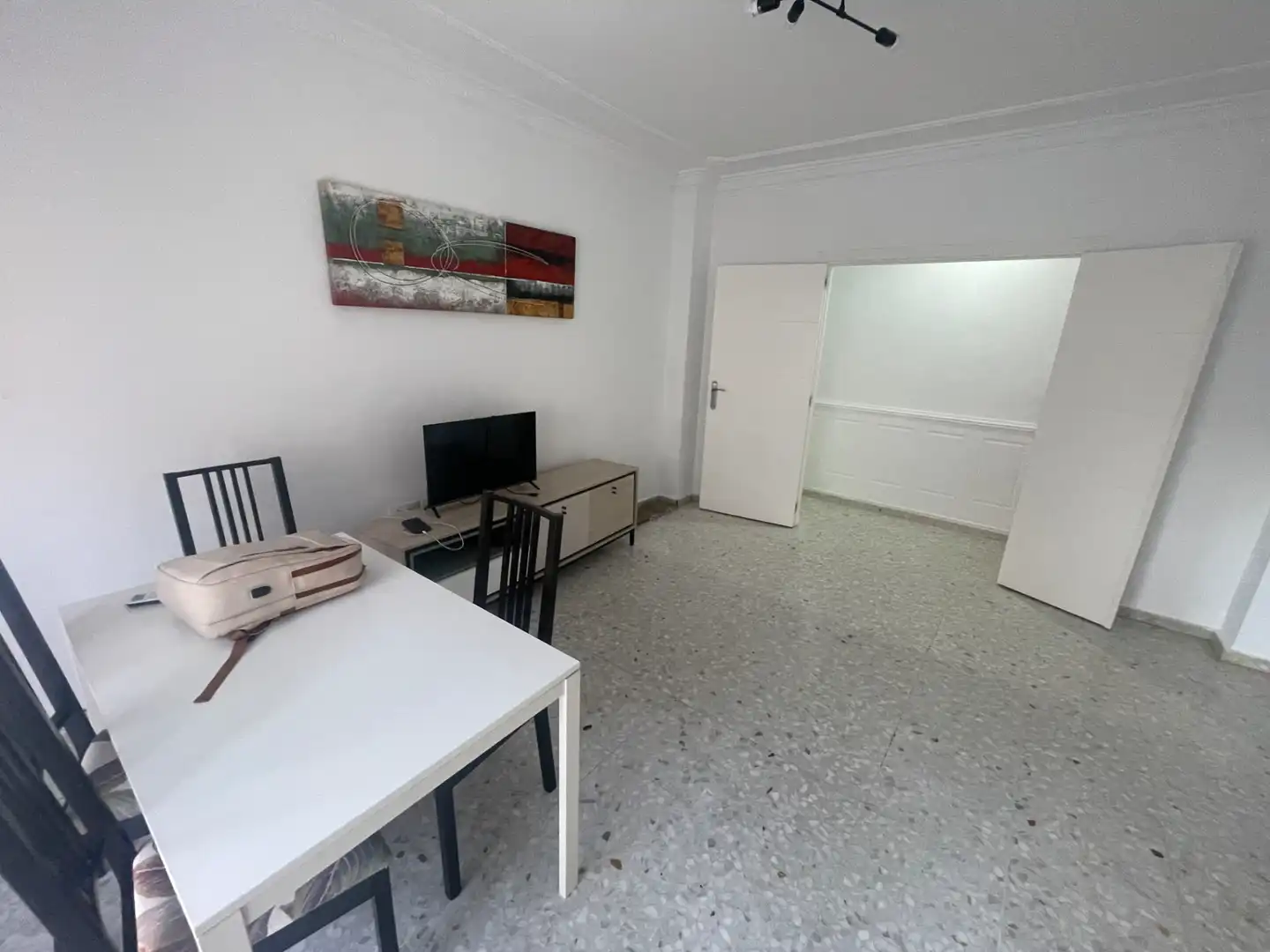 Flat with terrace for sale in Calle Venezuela, imagen 4