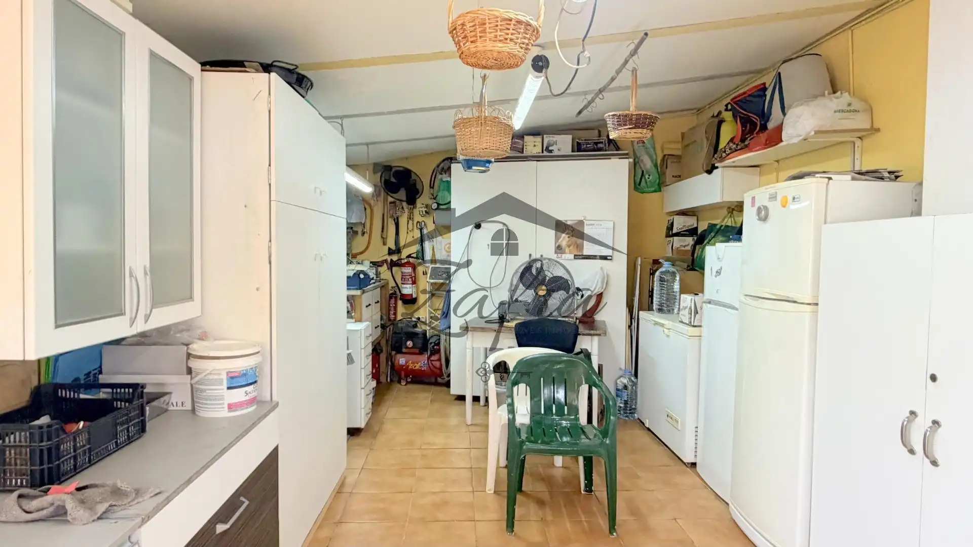 Cuina de Casa o xalet en venda en Llagostera amb Calefacció i Jardí privat