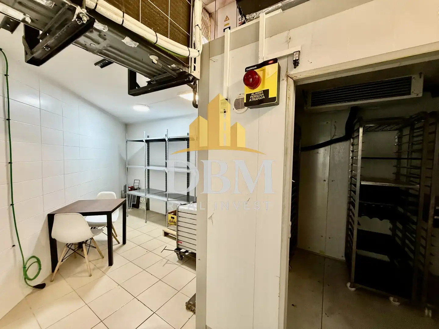 Business premises for transfer in Eixample, imagen 11