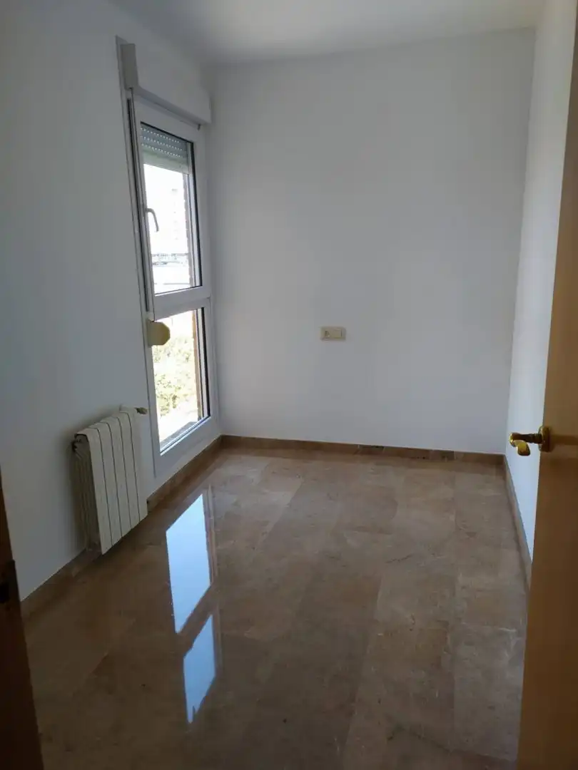 Habitación de Piso de alquiler en Valencia con Aire acondicionado, Calefacción y Trastero