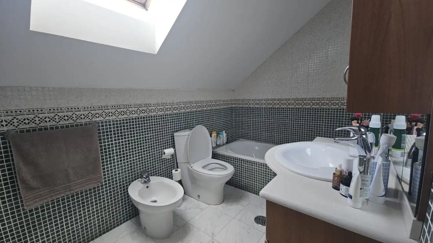 Badezimmer von Haus oder Chalet zum Verkauf in Santa Cruz de Bezana mit Heizung