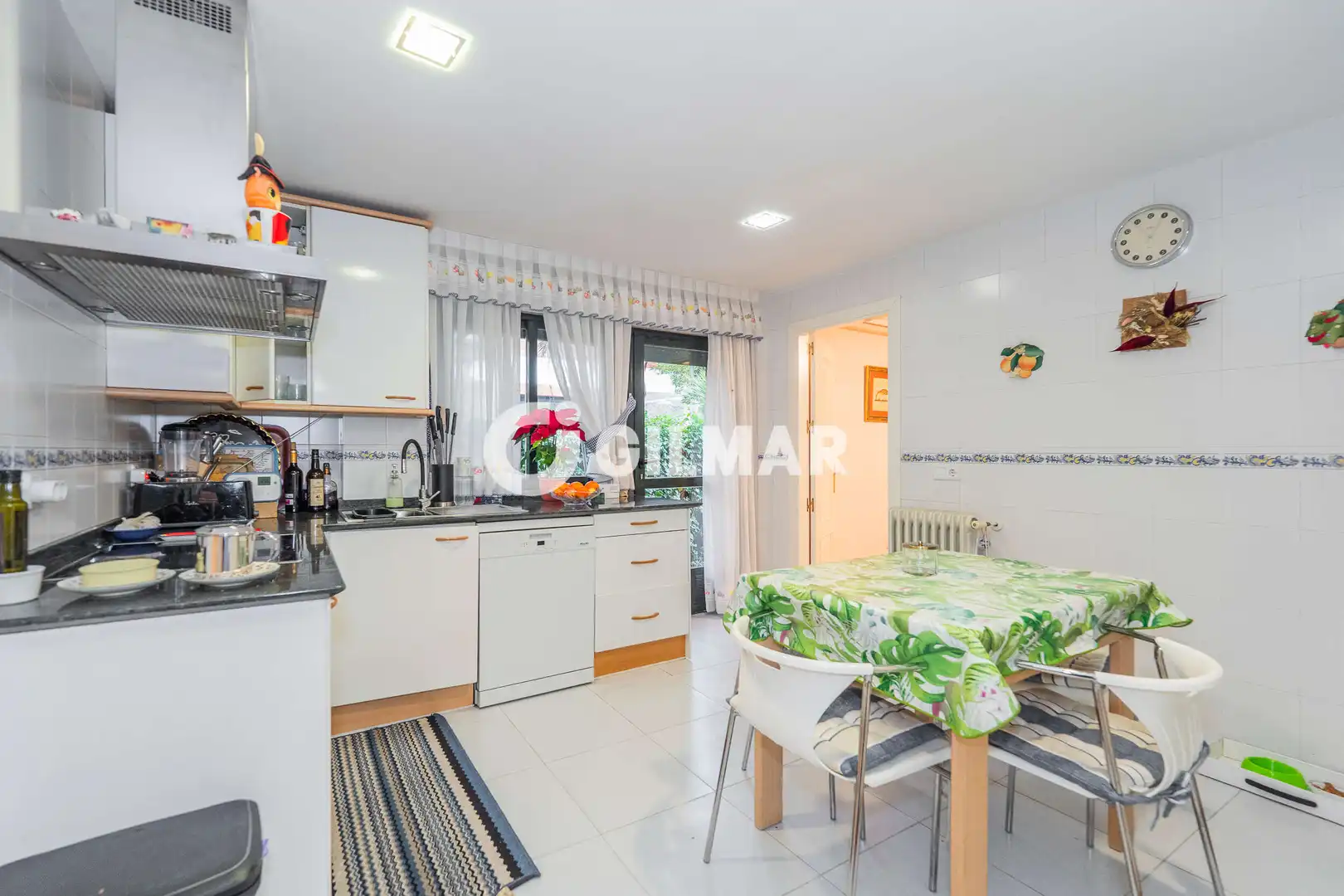 Casa pareada con piscina en venta en Encinar de los Reyes, imagen 24