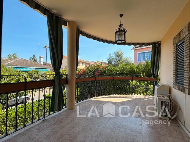 Casa-chalet en Venta en Cerros de Montequinto