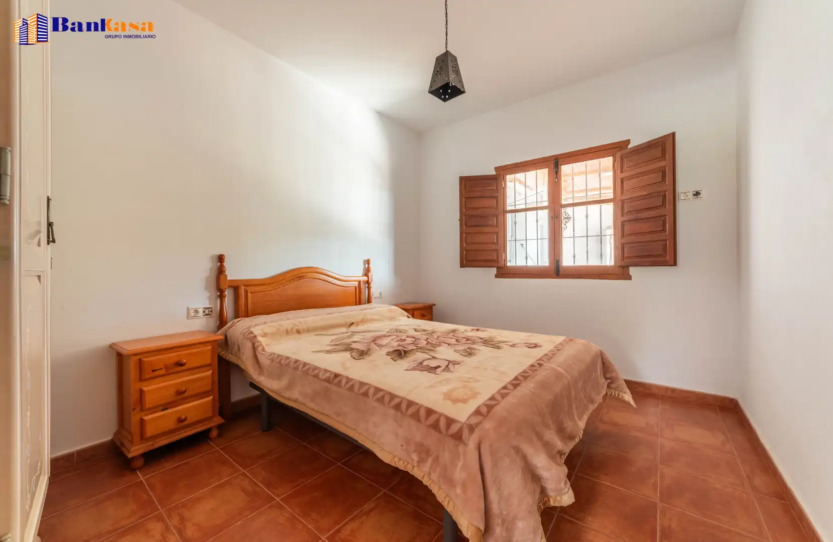 Habitación de Casa o chalet en venta en Casabermeja con Jardín privado, Piscina y Amueblado