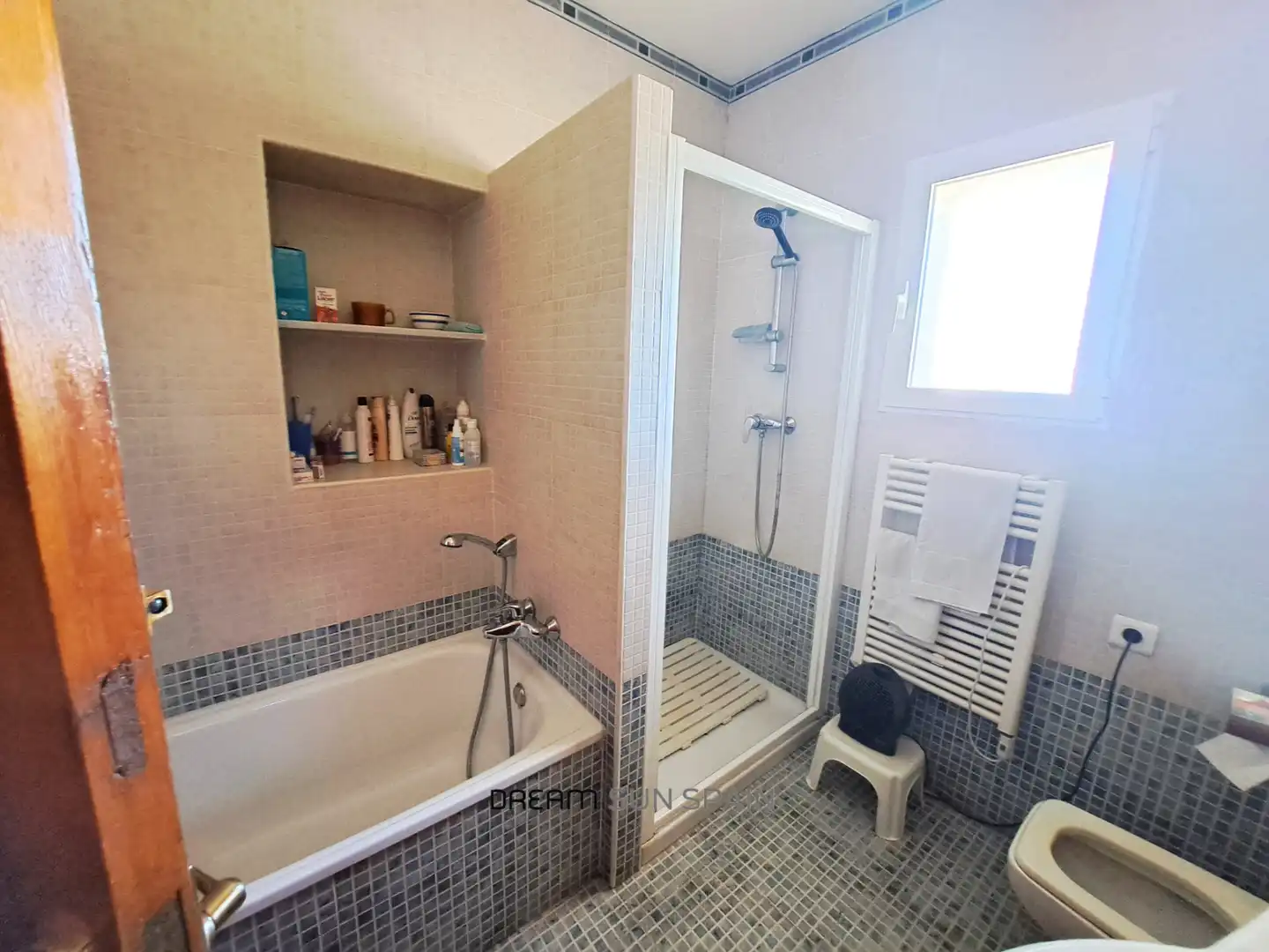 Bathroom of Houses for sale in Dénia  with Air Conditioner, Heating and Private garden