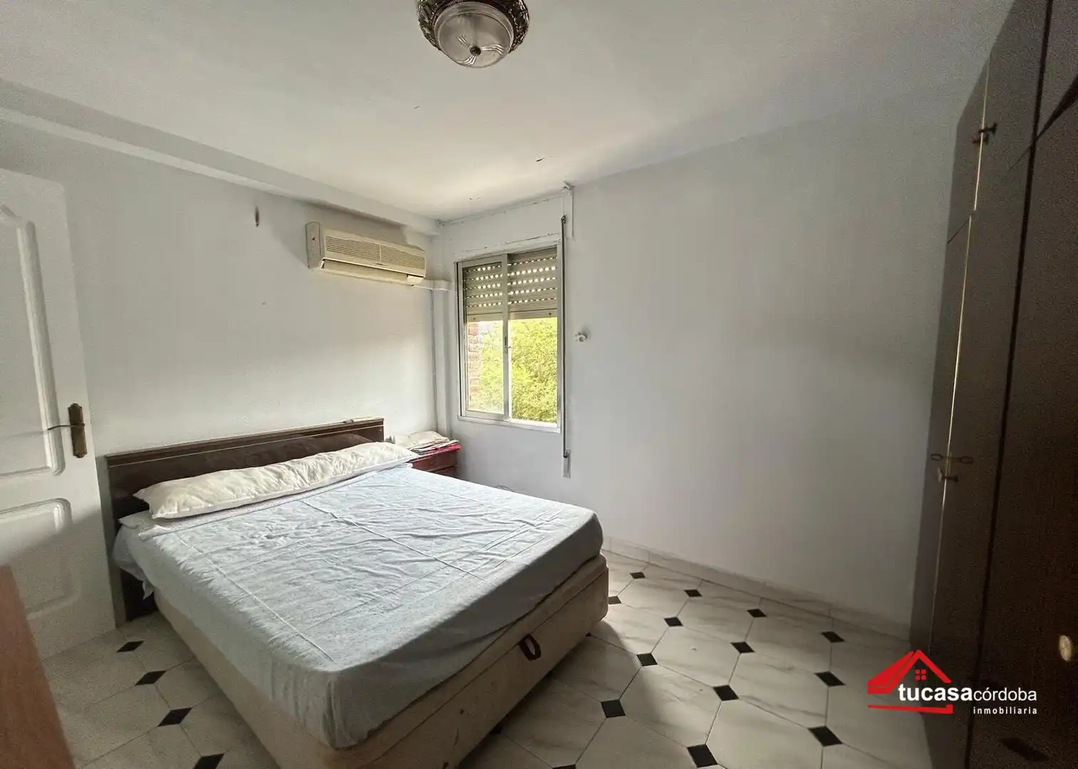 Schlafzimmer von Wohnung zum Verkauf in Córdoba mit Klimaanlage, Abstellraum und Möbliert