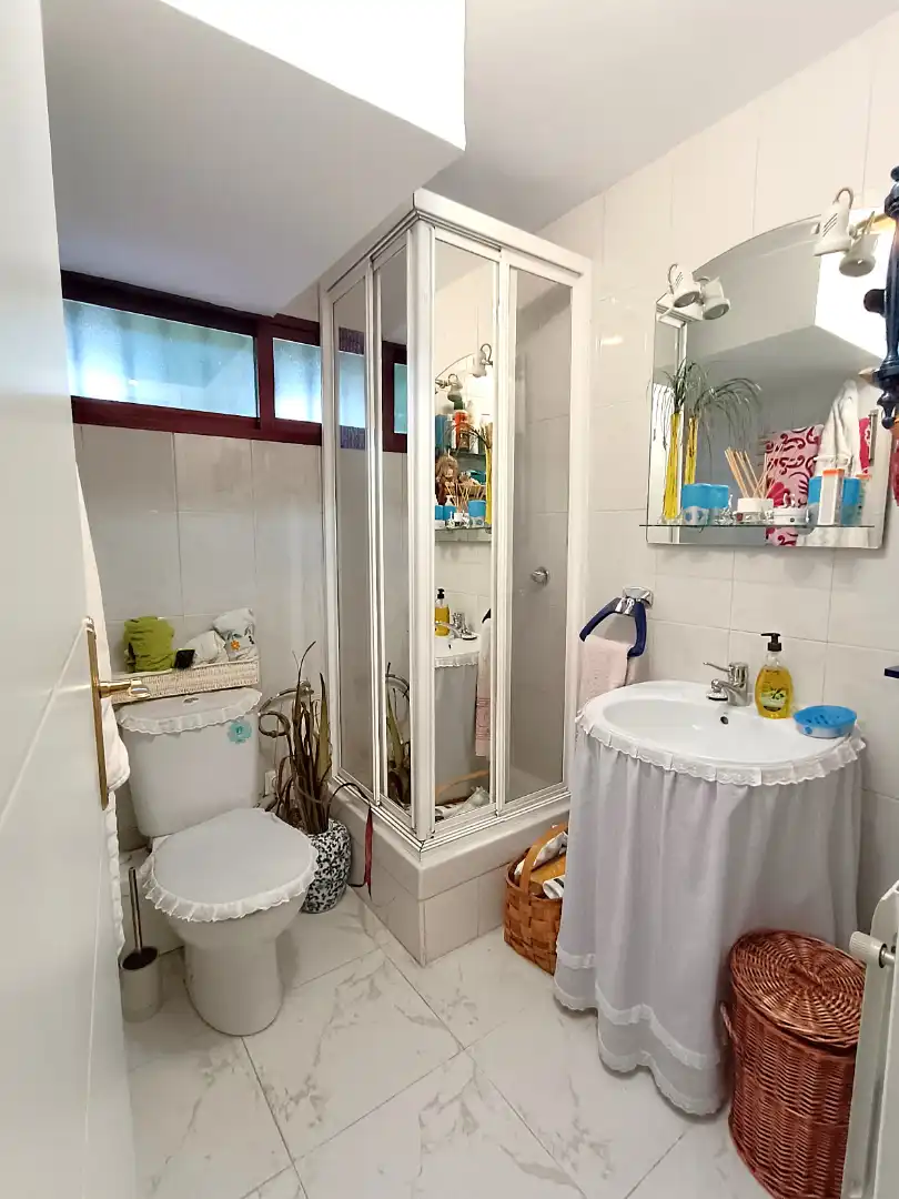 Casa adosada en venta en Valderas - Los Castillos