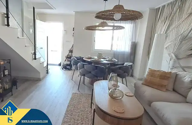 Detached house with pool for sale in Los Balcones - Los Altos, imagen 6