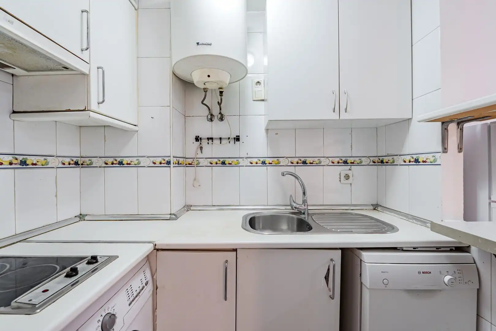 Kitchen of Apartments for sale in Madrid