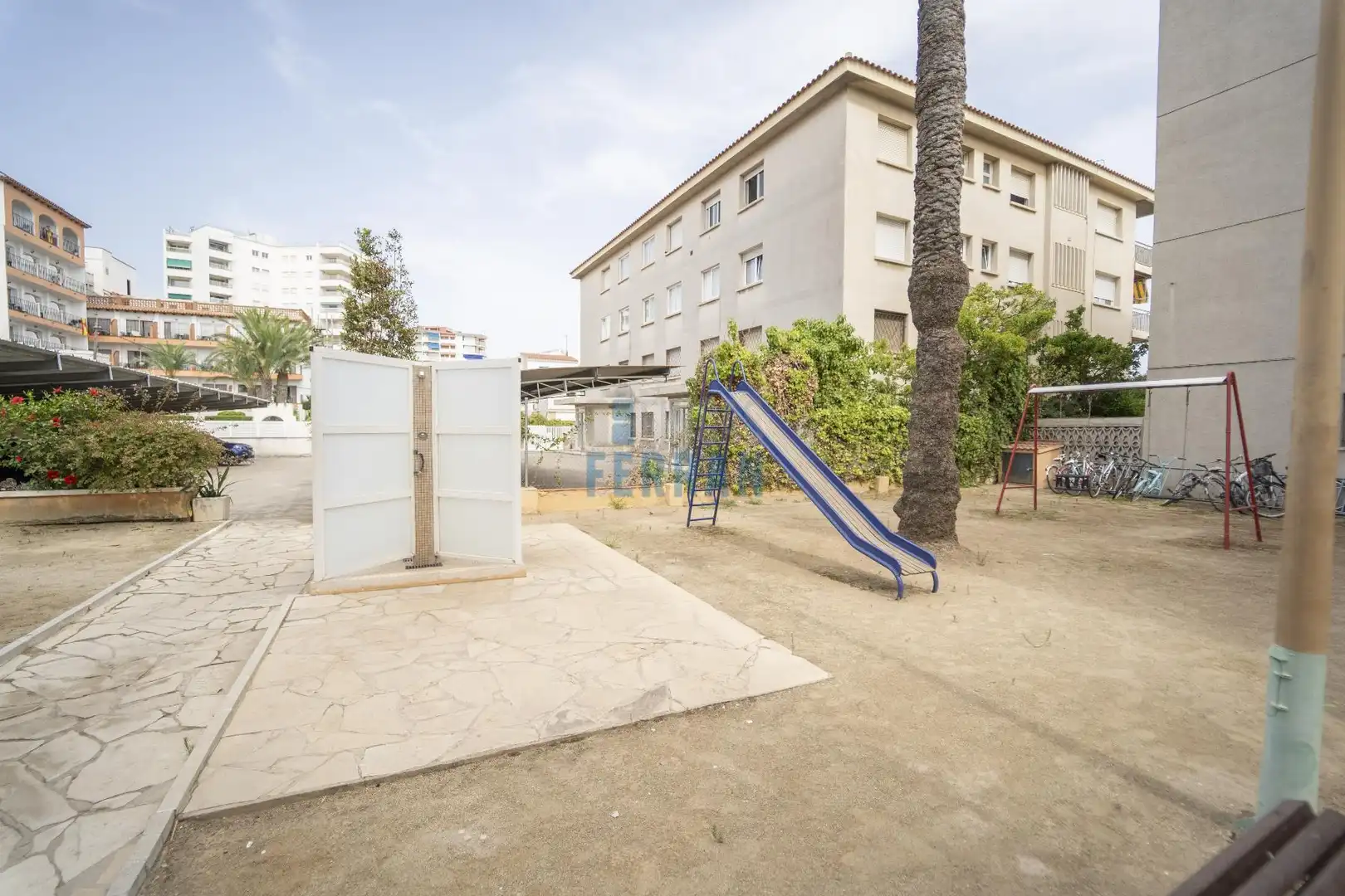 Aparcament de Apartament en venda en El Vendrell amb Aire condicionat, Terrassa i Traster
