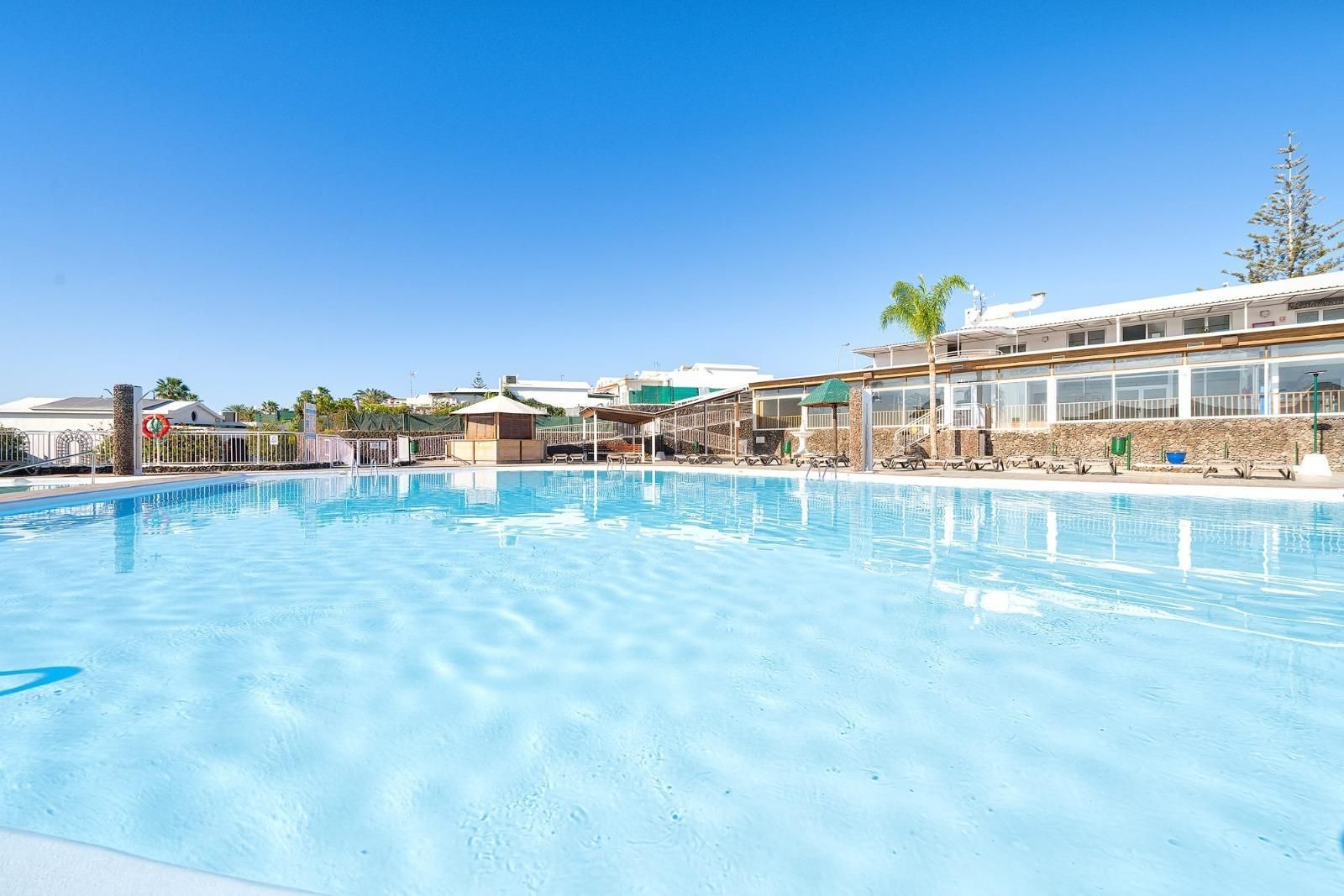 Piscina de Casa o xalet de lloguer en San Bartolomé de Tirajana amb Aire condicionat, Jardí privat i Terrassa