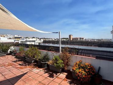 Ático con ascensor en venta en Calle Cielo 1