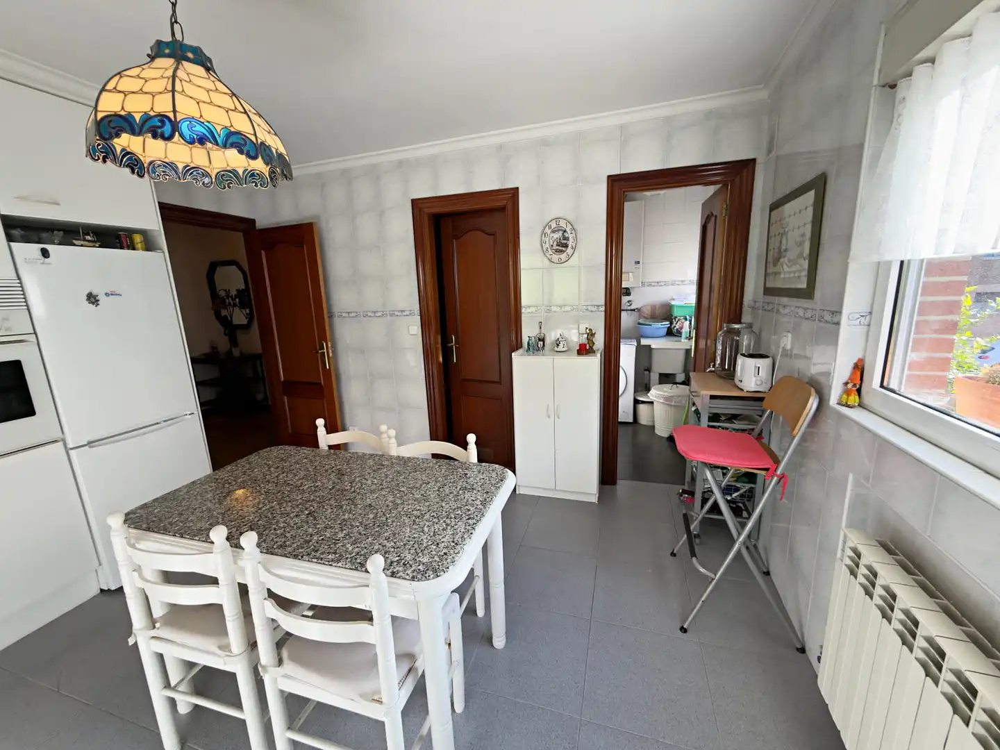 Menjador de Casa o xalet en venda en Oviedo  amb Calefacció, Jardí privat i Parquet
