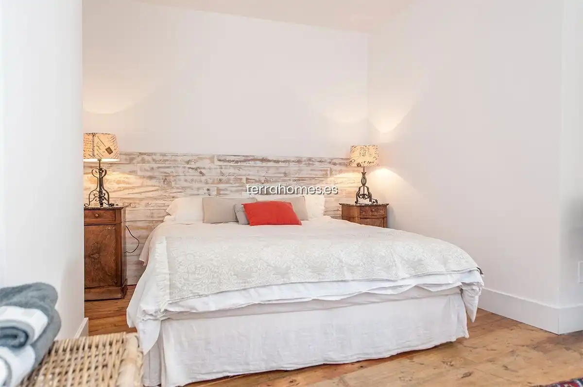 Habitación de Dúplex de alquiler en Madrid con Aire acondicionado, Calefacción y Amueblado