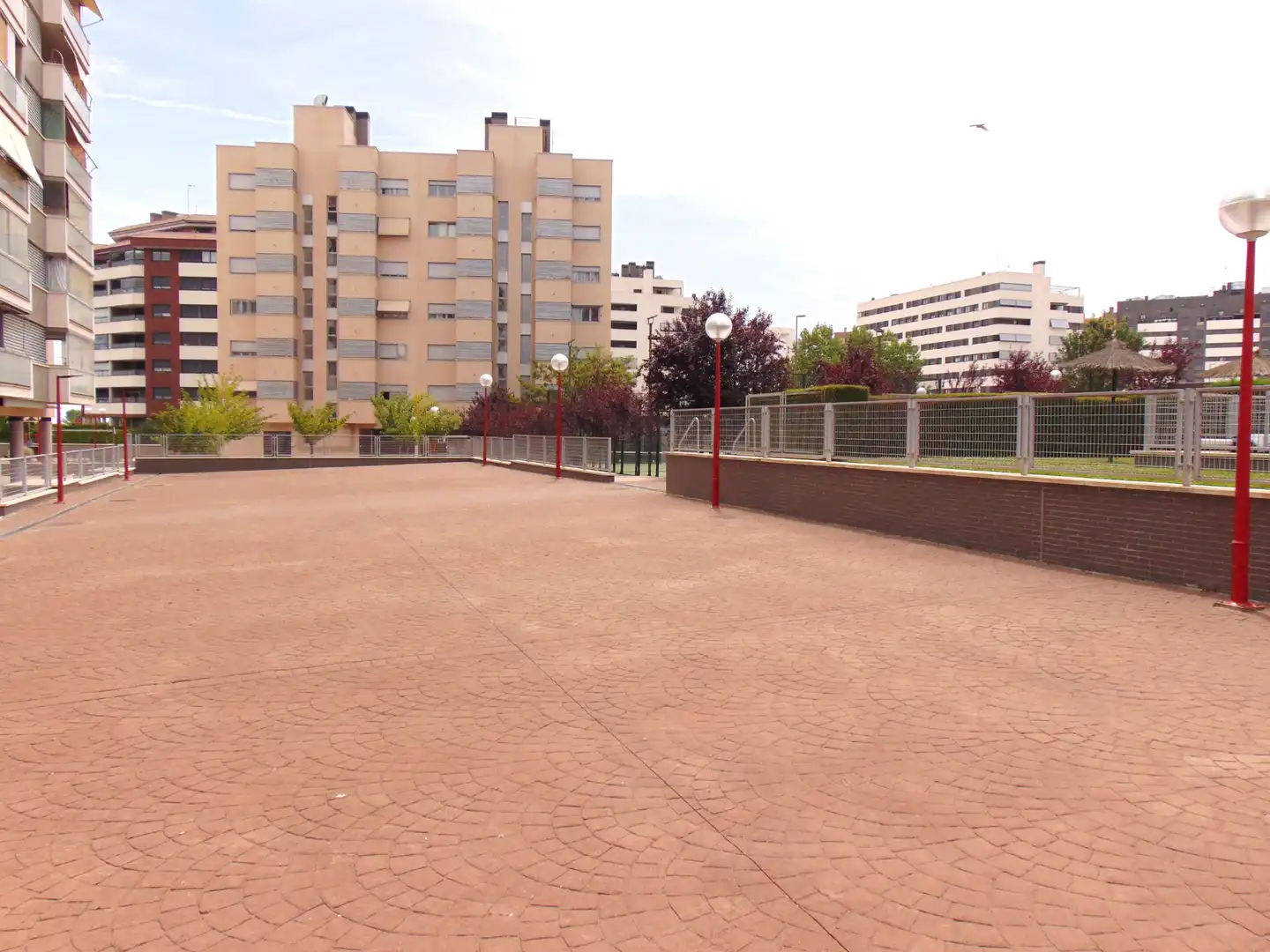 Parking of Flat for sale in Tres Cantos  with Heating, Parquet flooring and Terrace