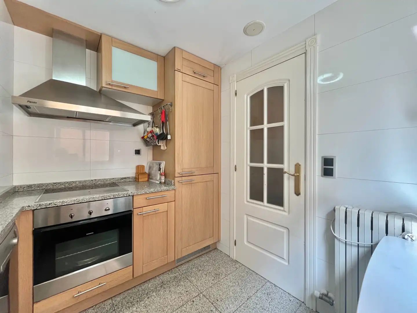 Küche von Maisonette zum Verkauf in Zaragoza mit Klimaanlage, Heizung und Parkett
