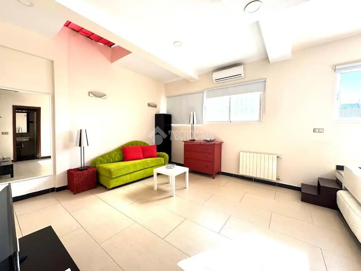 Lofts for rent in Simancas