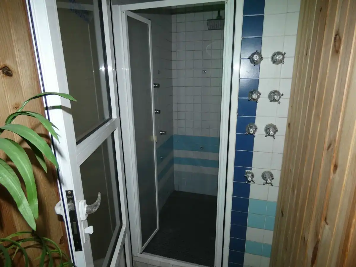 Badezimmer von Geschaftsraum zum Verkauf in Murcia mit Klimaanlage und Möbliert