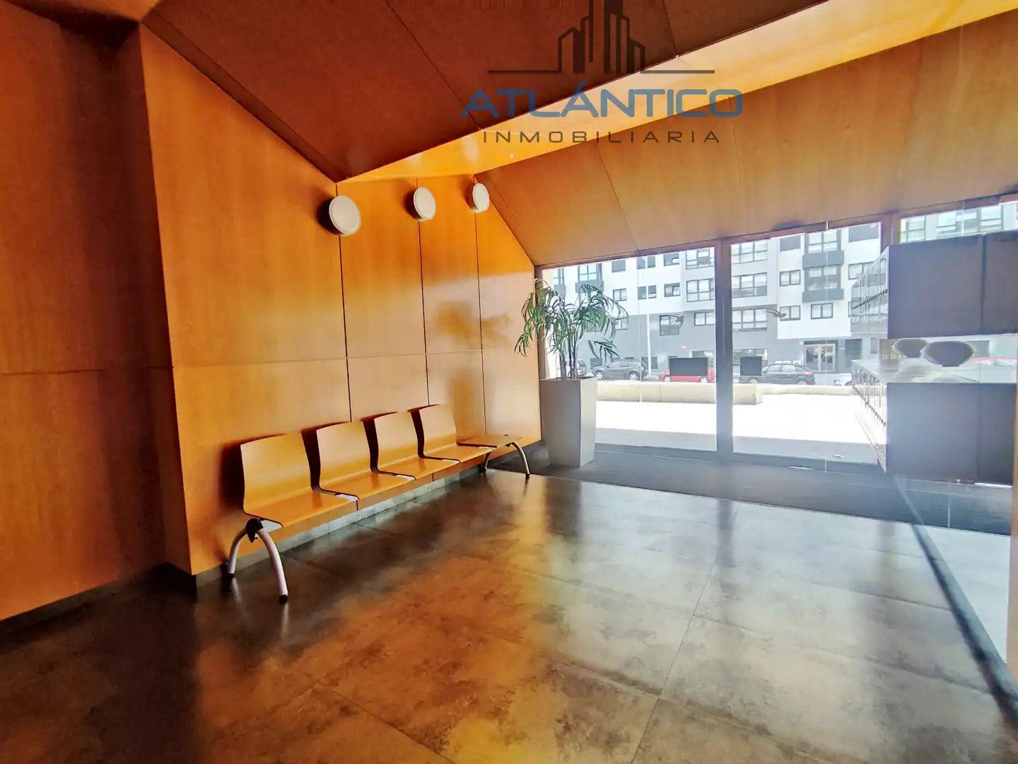 Piso en venta en A Coruña Capital  con Calefacción, Trastero y Horno