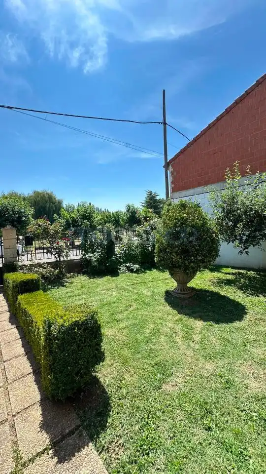 Jardín de Casa o chalet en venta en Carrizo con Calefacción, Jardín privado y Terraza