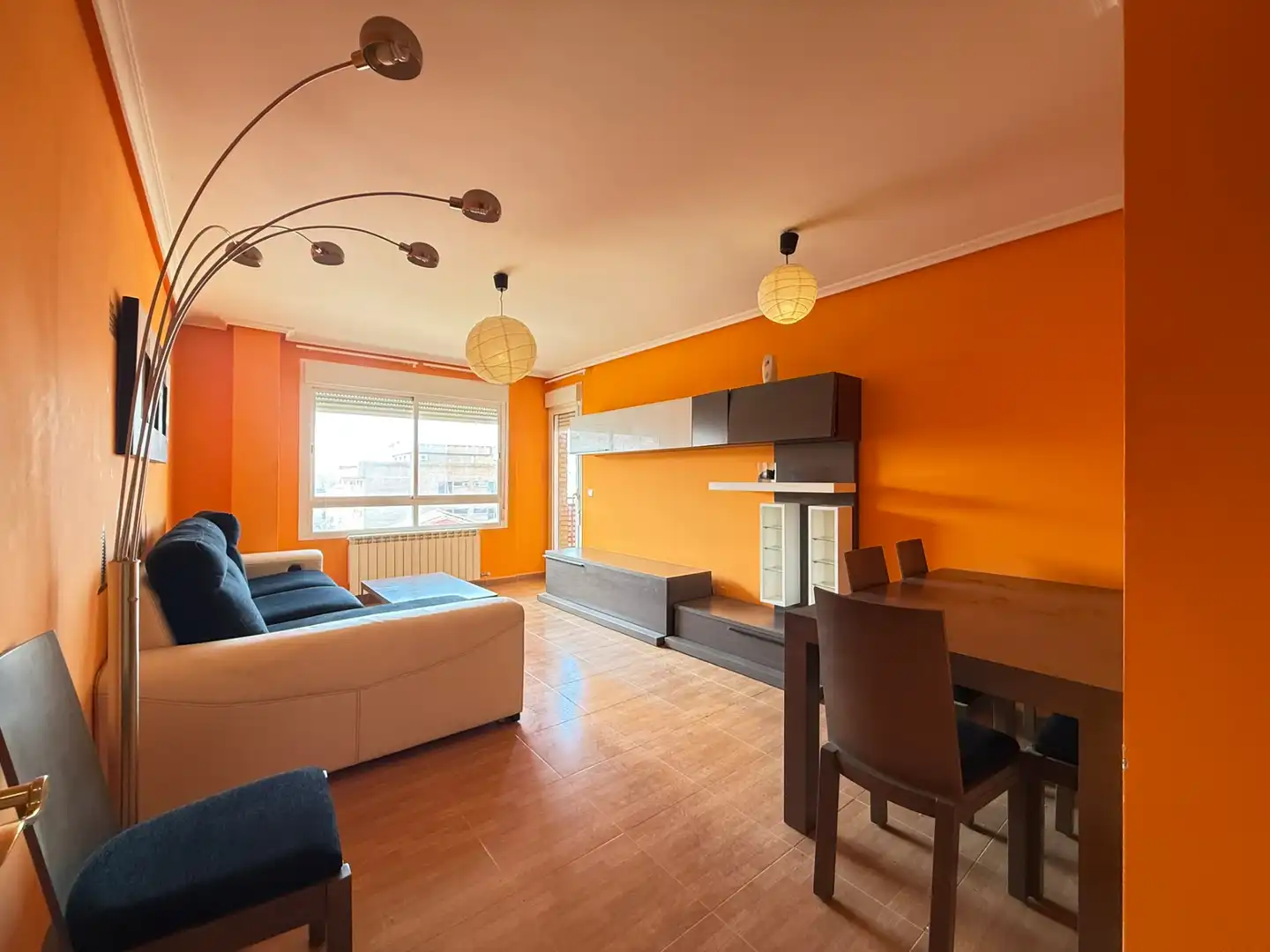 Sala de estar de Piso en venta en Caspe con Aire acondicionado, Calefacción y Trastero
