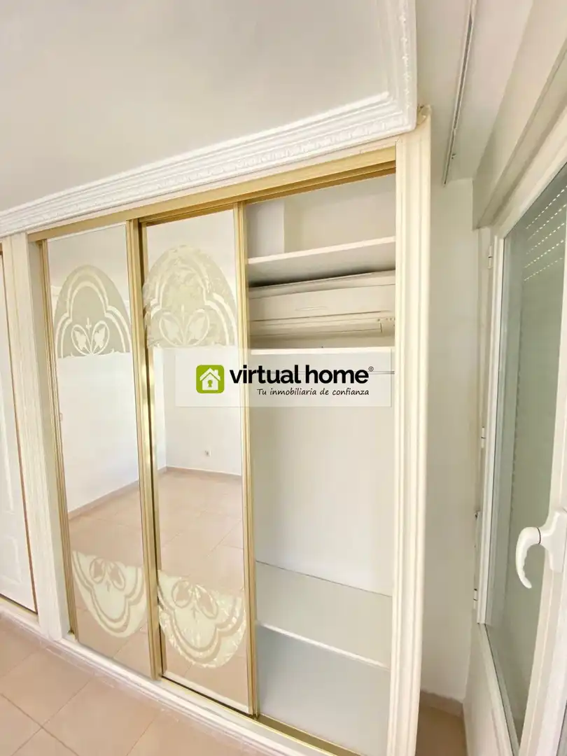 Bedroom of Flat for sale in Benidorm  with Air Conditioner, Heating and Private garden