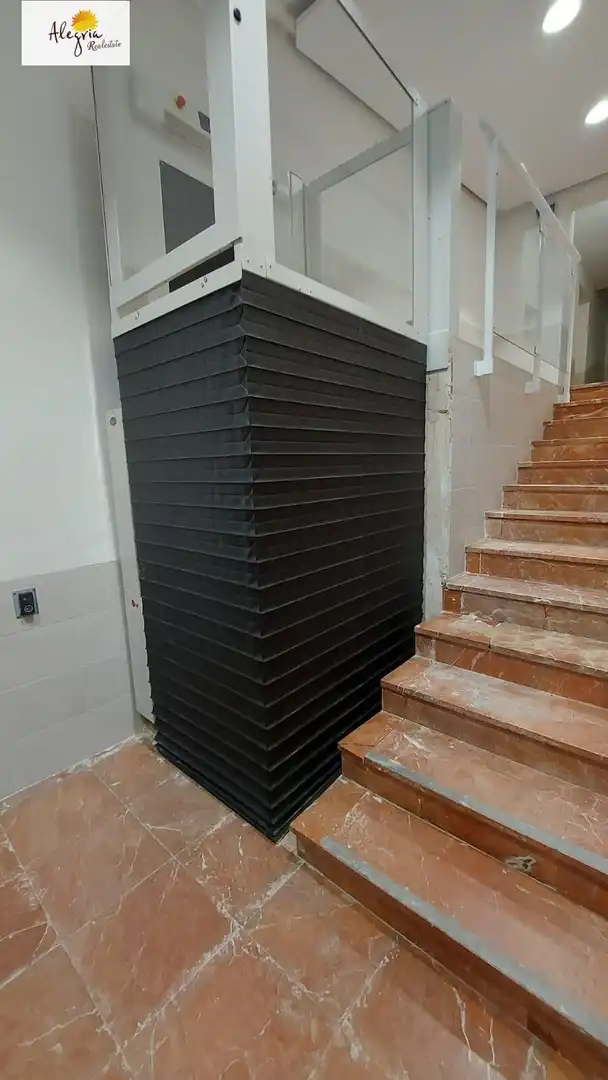 Vista exterior de Apartamento en venta en Alicante / Alacant con Calefacción y Amueblado