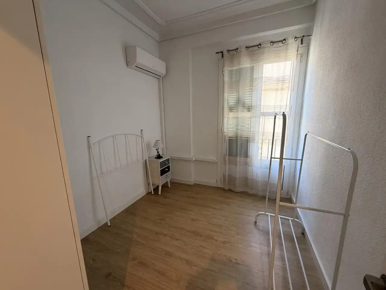 Habitación de Piso de alquiler en Alicante / Alacant con Aire acondicionado y Amueblado