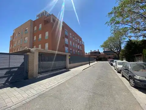 Vista exterior de Garatge en venda en Albacete