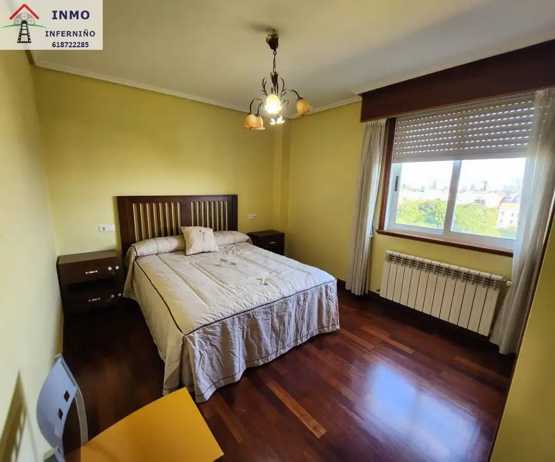 Bedroom of Flat for rent in Ferrol  with Parquet flooring, Storage room and Furnished
