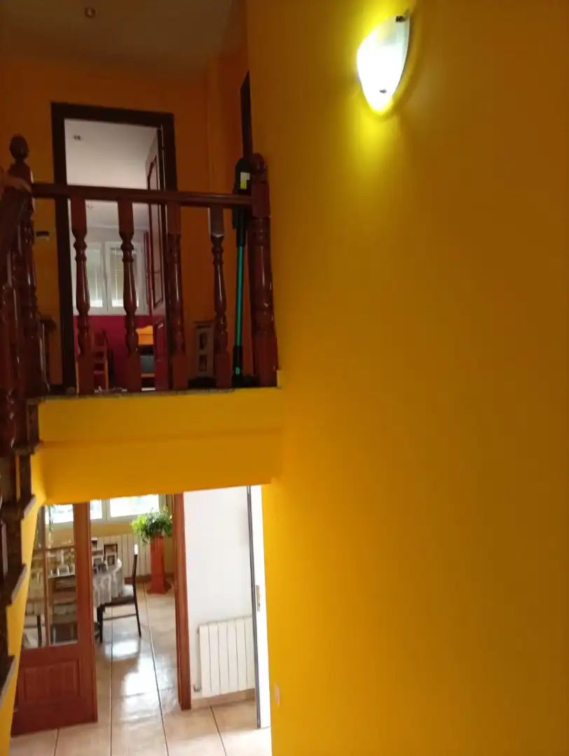 Casa o xalet en venda en Ourense Capital  amb Calefacció, Jardí privat i Parquet