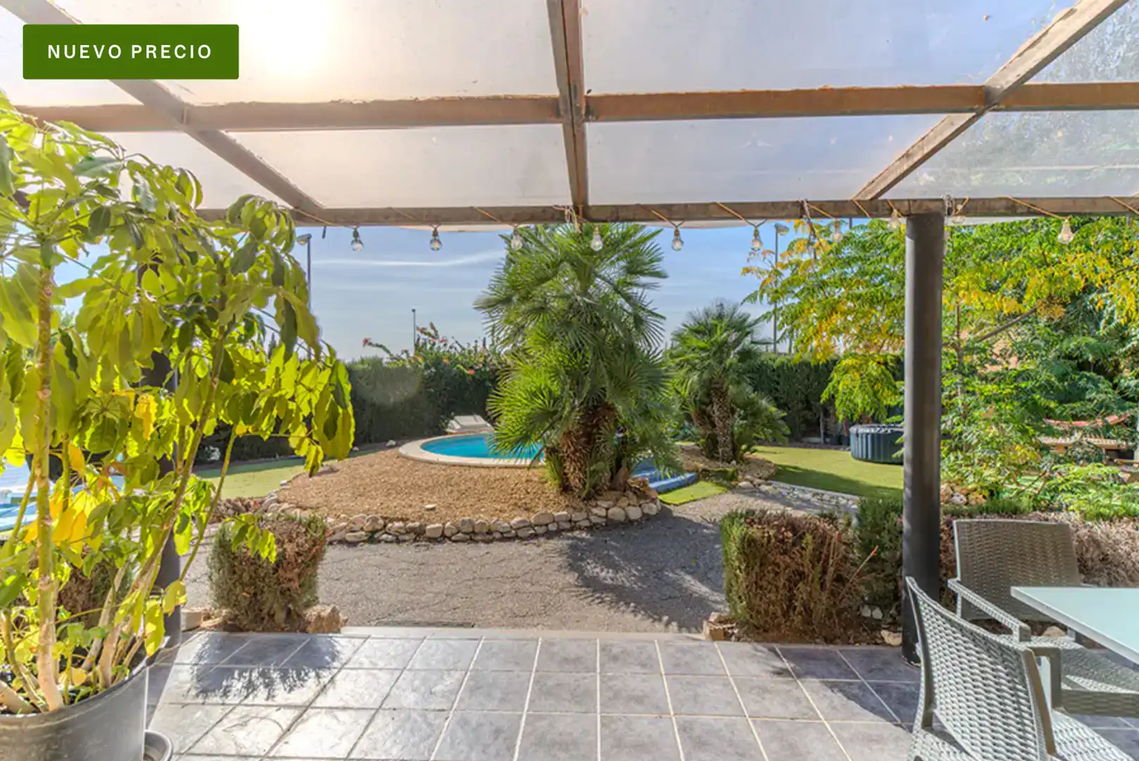 Villa con terrazza in vendita a Urbanitzacio Rio Park