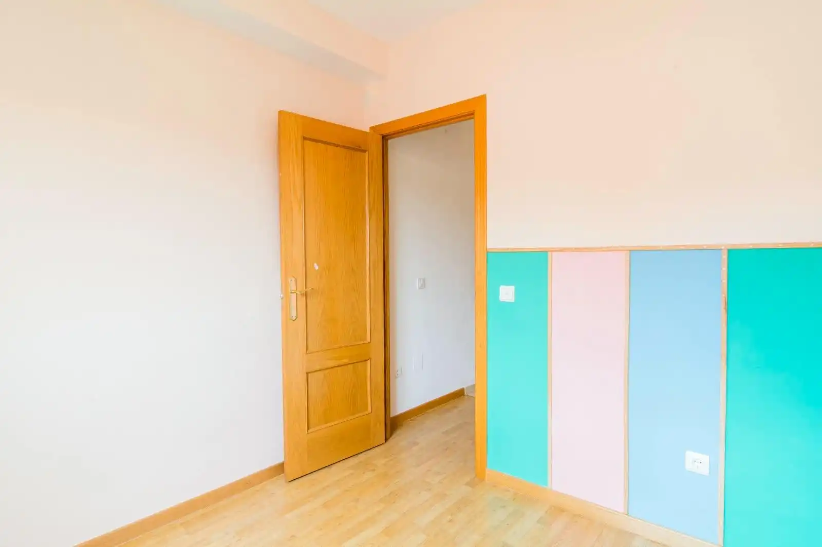 Semi-detached house for sale in Calle PINTOR JOAQUIN SOROLLA, imagen 8