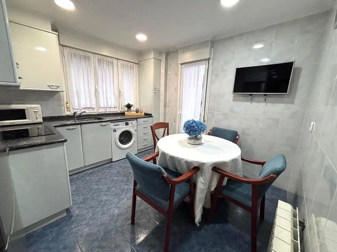 Cocina de Piso en venta en Errenteria con Calefacción, Amueblado y Balcón