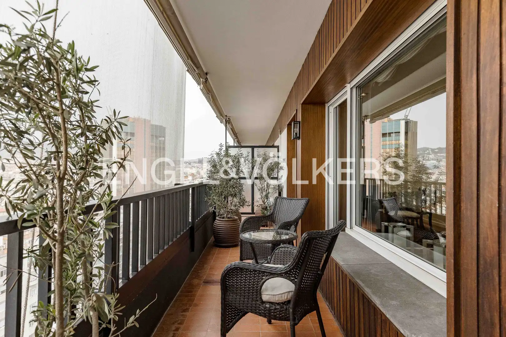 Balcony of Flat for rent in Barcelona  with Air Conditioner, Heating and Parquet flooring
