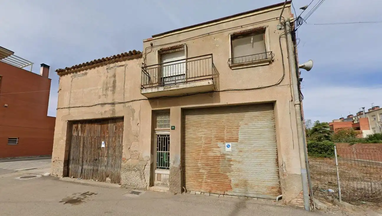 Exterior view of Houses for sale in Artesa de Lleida