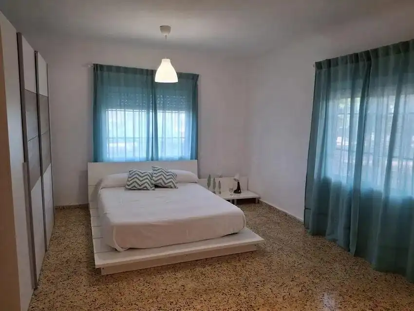 Habitación de Casa o chalet en venta en Torrent con Aire acondicionado, Jardín privado y Terraza