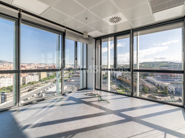Ufficio con ascensore in affitto a Plaça d'Europa