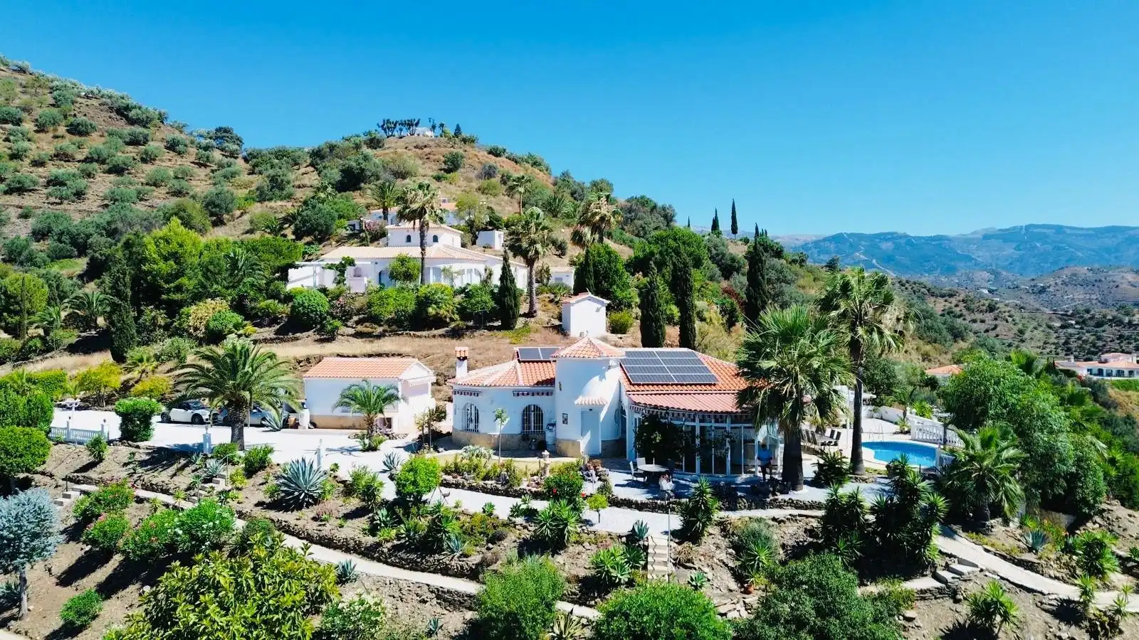 Vista exterior de Casa o xalet en venda en Arenas amb Aire condicionat, Jardí privat i Traster