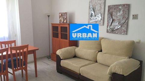 FABULOSO APARTAMENTO CON TODOS LOS SUMINISTROS INCLUIDOS, PLAZA DE GARAJE Y PISCINA COMUNITARIA EN TEMPORADA ESTIVAL. DISPONIBLE A
