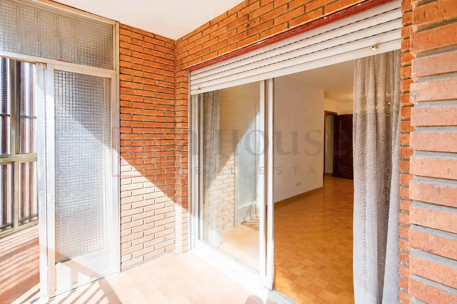 Wohnung zum Verkauf in Madrid mit Klimaanlage, Heizung und Terrasse