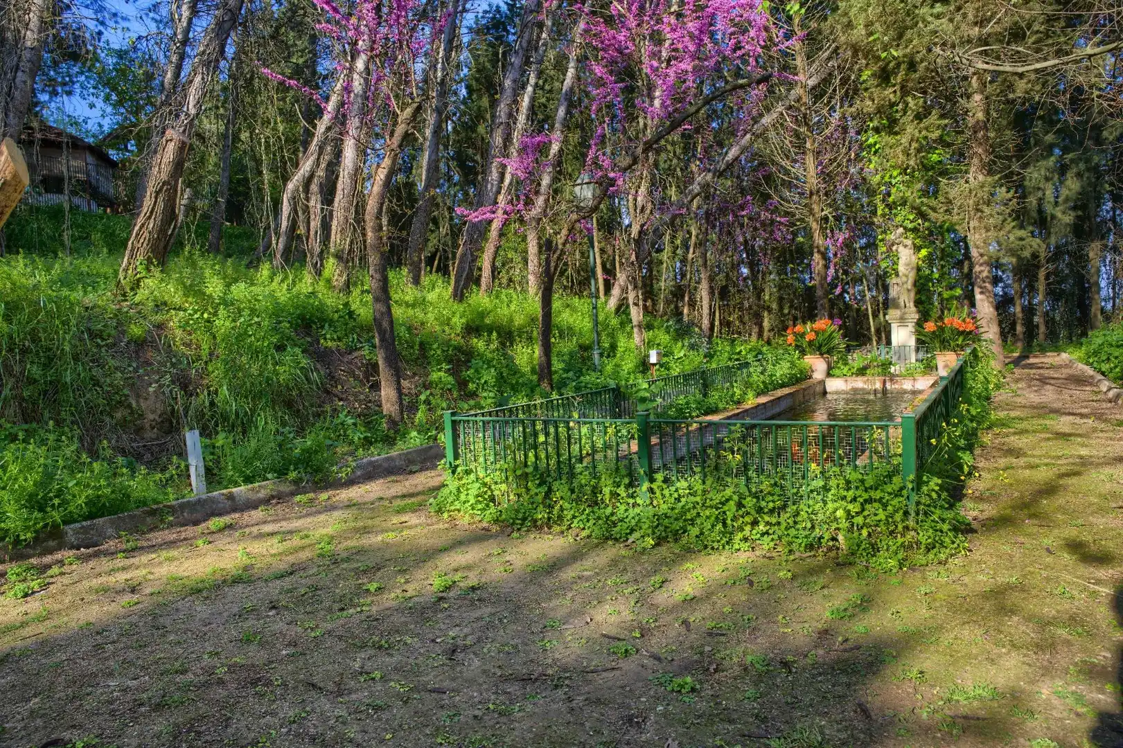 Jardí de Casa o xalet en venda en Sanlúcar la Mayor amb Aire condicionat, Jardí privat i Terrassa