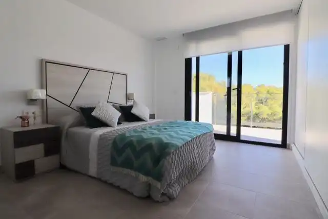 Habitación de Casa o chalet en venta en La Nucia con Aire acondicionado, Calefacción y Jardín privado