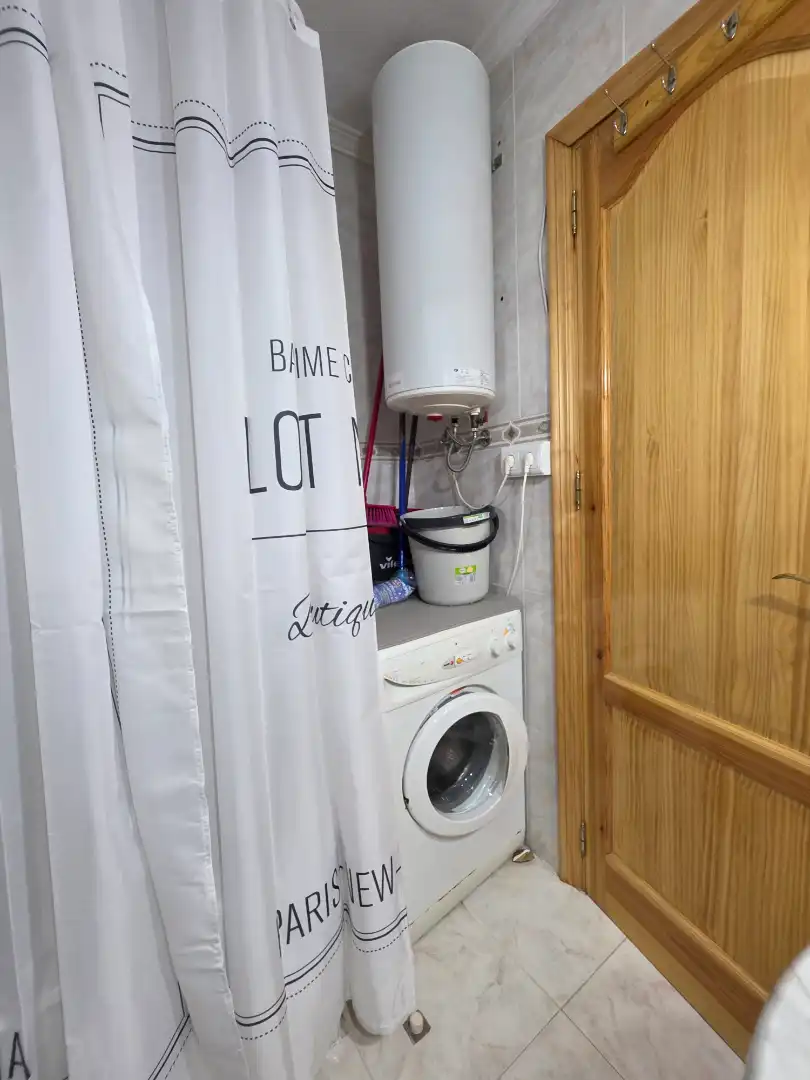 Bany de Apartament de lloguer en Torrox amb Aire condicionat, Calefacció i Moblat