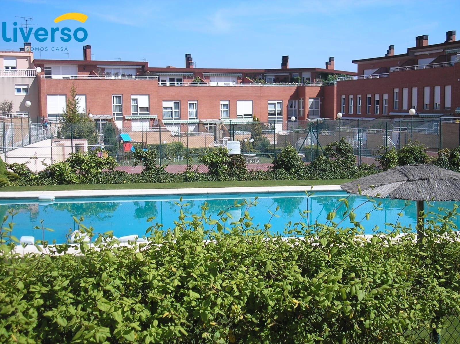 Piscina de Pis de lloguer en Burgos Capital amb Terrassa