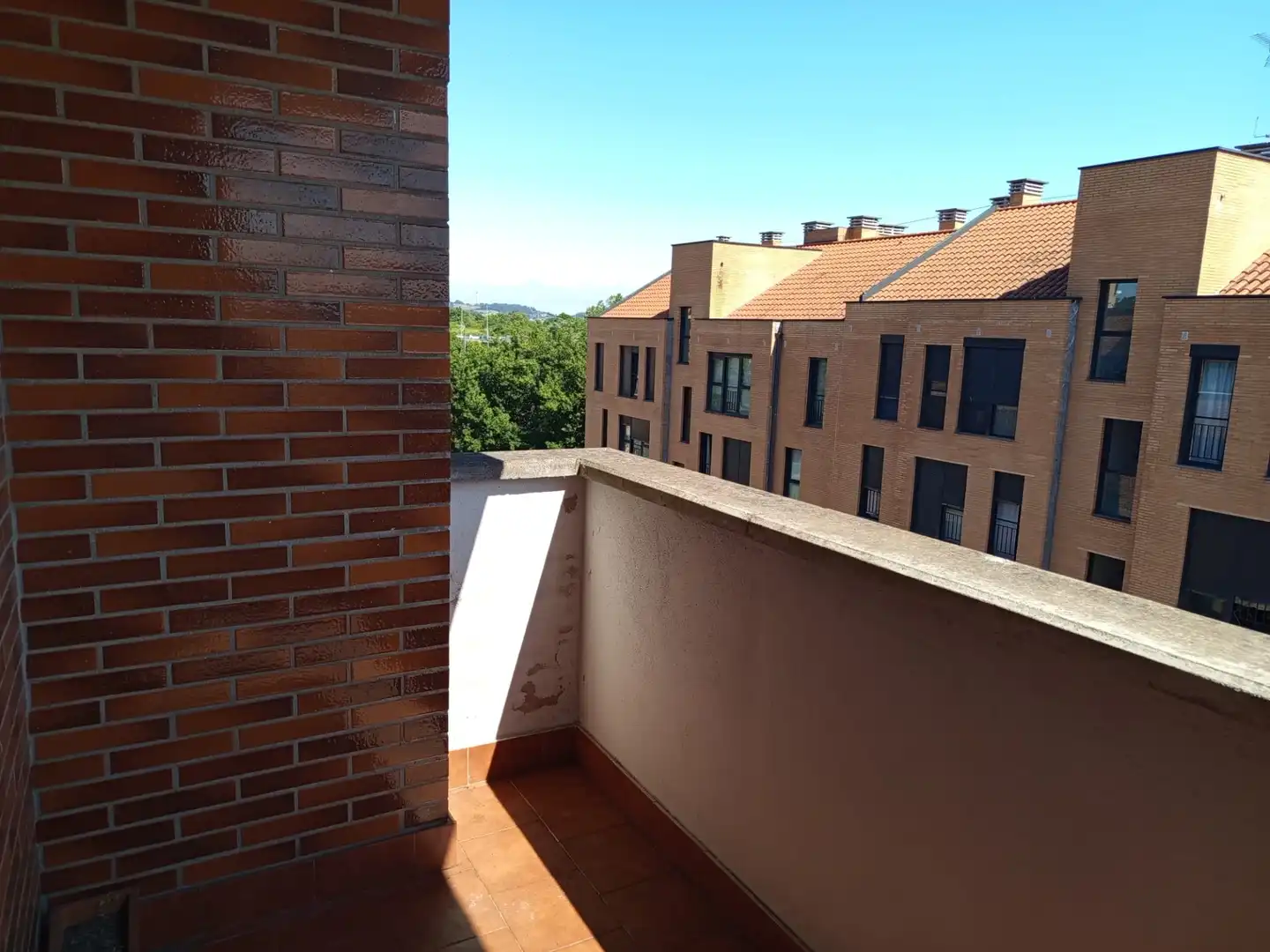 Terrasse von Wohnung zur Miete in Gijón  mit Heizung, Terrasse und Abstellraum